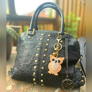 Michael Kors black Purse with an owl key chain bonus